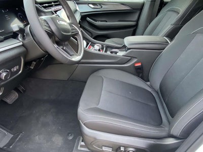 2026 Jeep Grand Cherokee GRAND CHEROKEE L LAREDO 4X2