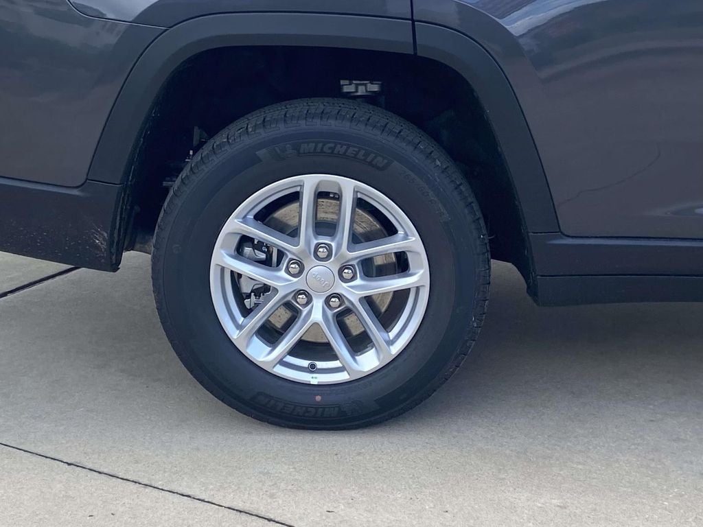 2026 Jeep Grand Cherokee GRAND CHEROKEE L LAREDO X 4X2