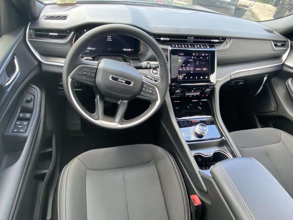 2026 Jeep Grand Cherokee GRAND CHEROKEE L LAREDO X 4X2