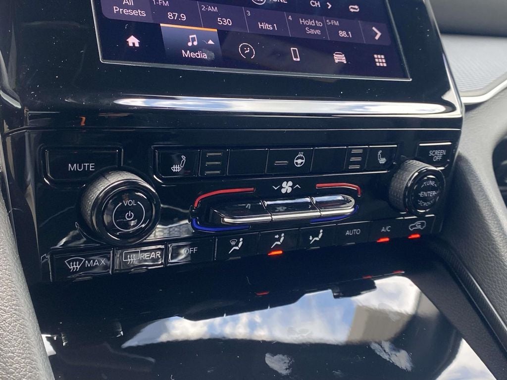 2026 Jeep Grand Cherokee GRAND CHEROKEE L LAREDO X 4X2