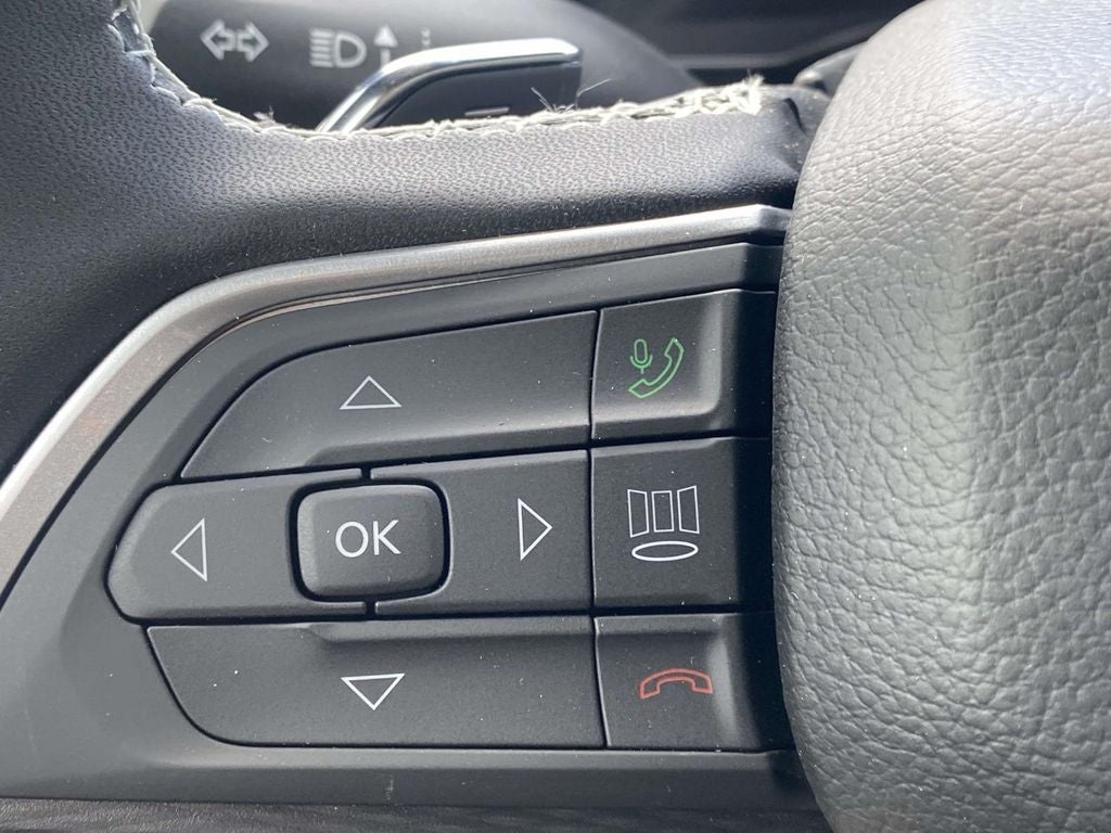 2026 Jeep Grand Cherokee GRAND CHEROKEE L LAREDO X 4X2