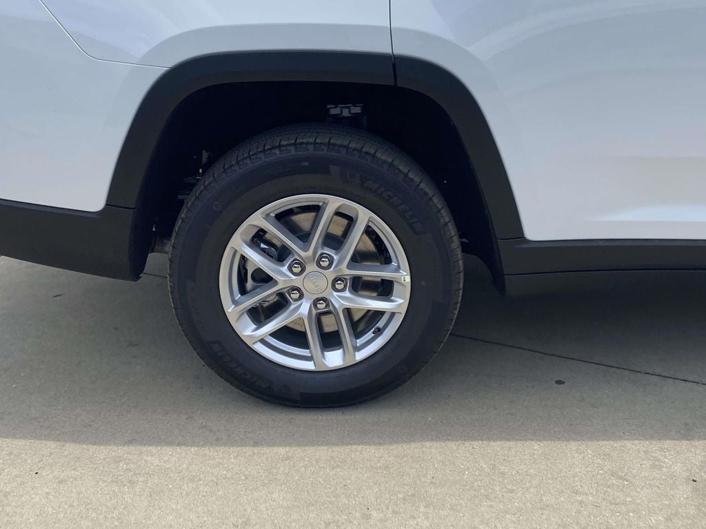 2026 Jeep Grand Cherokee GRAND CHEROKEE L LAREDO X 4X2