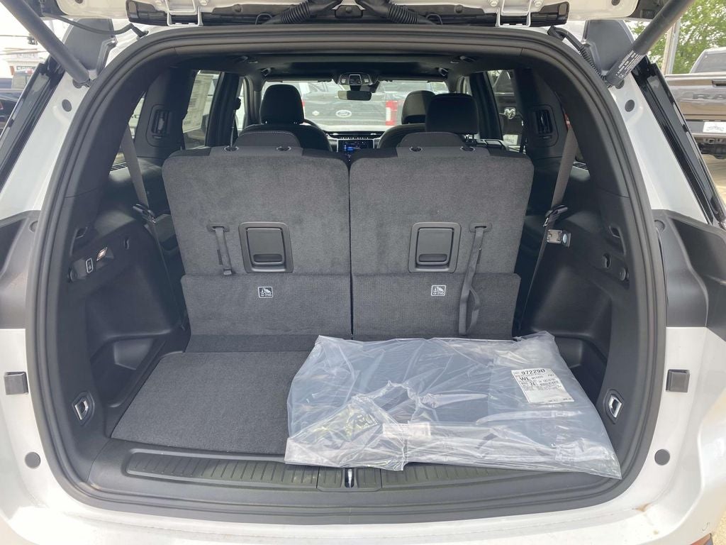 2026 Jeep Grand Cherokee GRAND CHEROKEE L LAREDO X 4X2