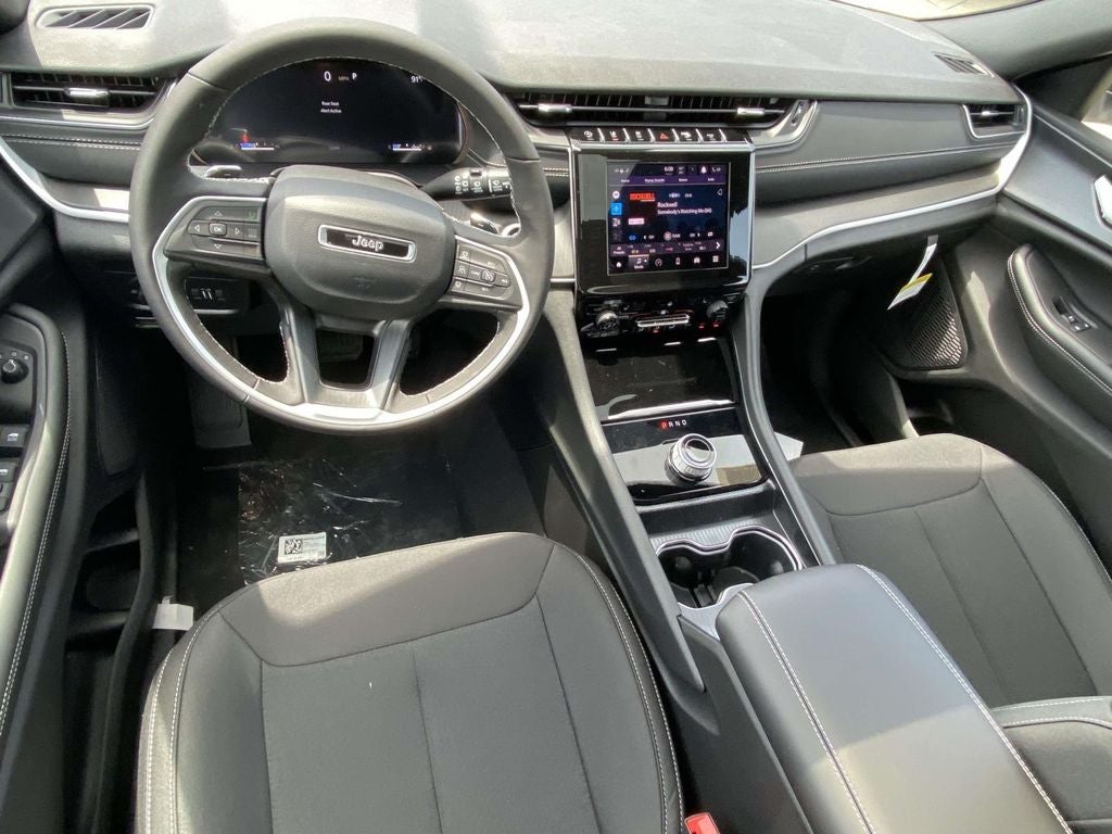2026 Jeep Grand Cherokee GRAND CHEROKEE L LAREDO X 4X2