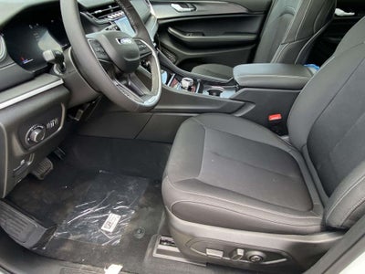 2026 Jeep Grand Cherokee GRAND CHEROKEE L LAREDO X 4X2