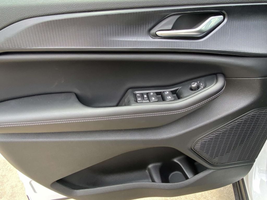 2026 Jeep Grand Cherokee GRAND CHEROKEE L LAREDO X 4X2