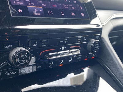2026 Jeep Grand Cherokee GRAND CHEROKEE L LAREDO X 4X2