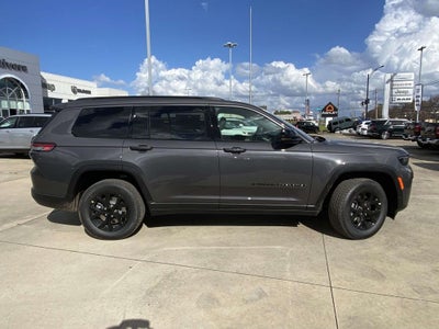 2026 Jeep Grand Cherokee GRAND CHEROKEE L LAREDO ALTITUDE 4X2