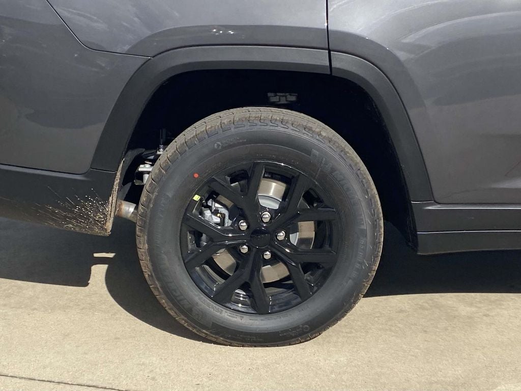 2026 Jeep Grand Cherokee GRAND CHEROKEE L LAREDO ALTITUDE 4X2