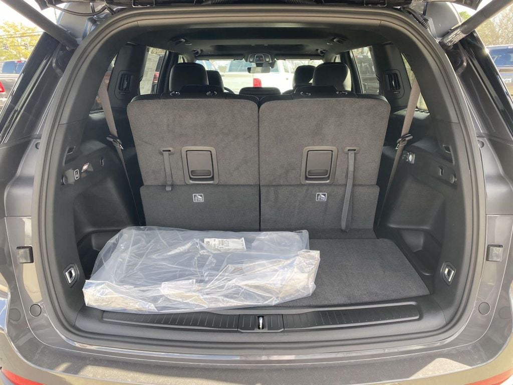 2026 Jeep Grand Cherokee GRAND CHEROKEE L LAREDO ALTITUDE 4X2