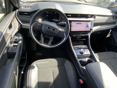 2026 Jeep Grand Cherokee GRAND CHEROKEE L LAREDO ALTITUDE 4X2