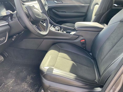 2026 Jeep Grand Cherokee GRAND CHEROKEE L LAREDO ALTITUDE 4X2