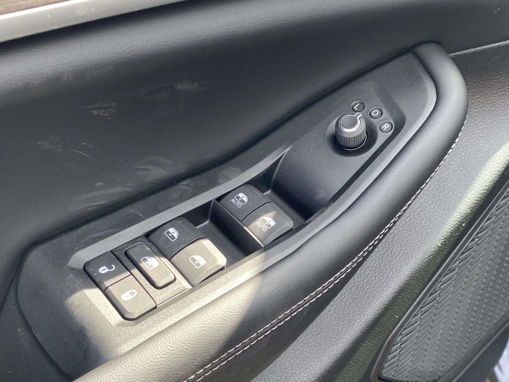 2026 Jeep Grand Cherokee GRAND CHEROKEE L LAREDO ALTITUDE 4X2