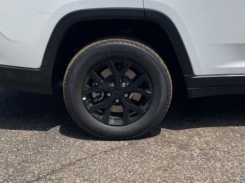 2026 Jeep Grand Cherokee GRAND CHEROKEE L LAREDO ALTITUDE 4X2