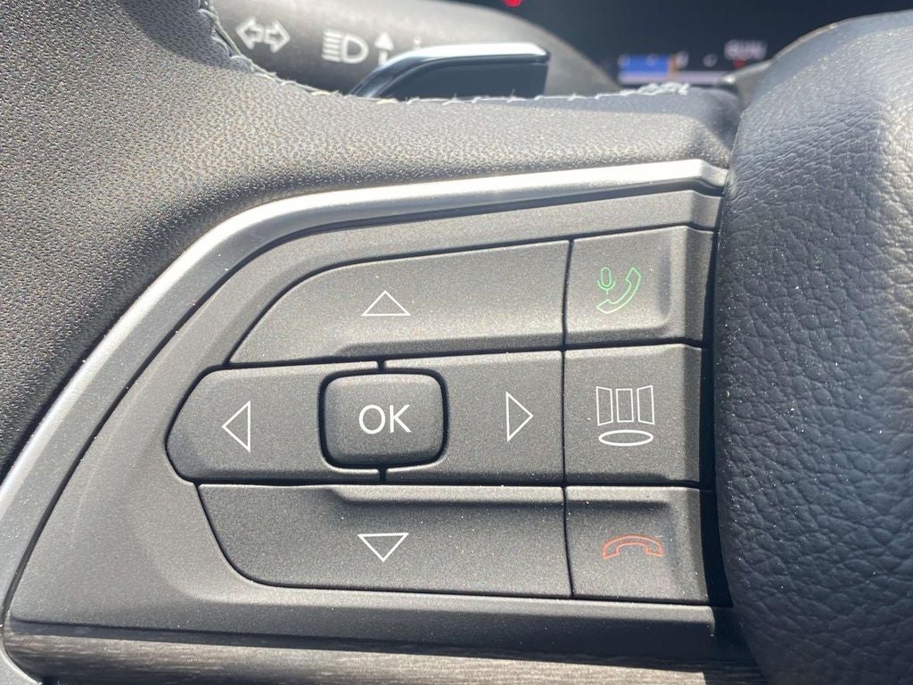 2026 Jeep Grand Cherokee GRAND CHEROKEE L LAREDO ALTITUDE 4X2