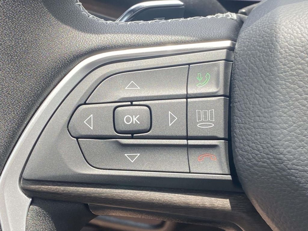 2026 Jeep Grand Cherokee GRAND CHEROKEE L LAREDO ALTITUDE 4X2