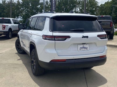2026 Jeep Grand Cherokee GRAND CHEROKEE L LAREDO ALTITUDE 4X2