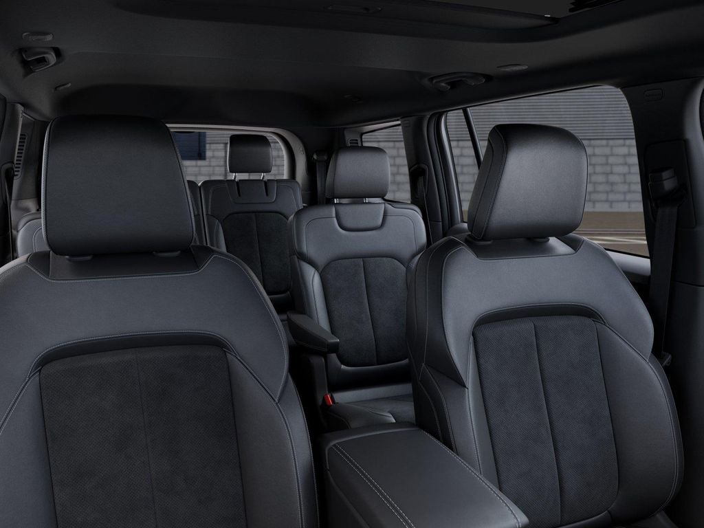 2026 Jeep Grand Cherokee GRAND CHEROKEE L LAREDO ALTITUDE 4X2