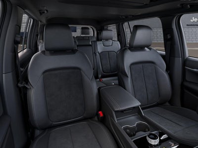2026 Jeep Grand Cherokee GRAND CHEROKEE L LAREDO ALTITUDE 4X2