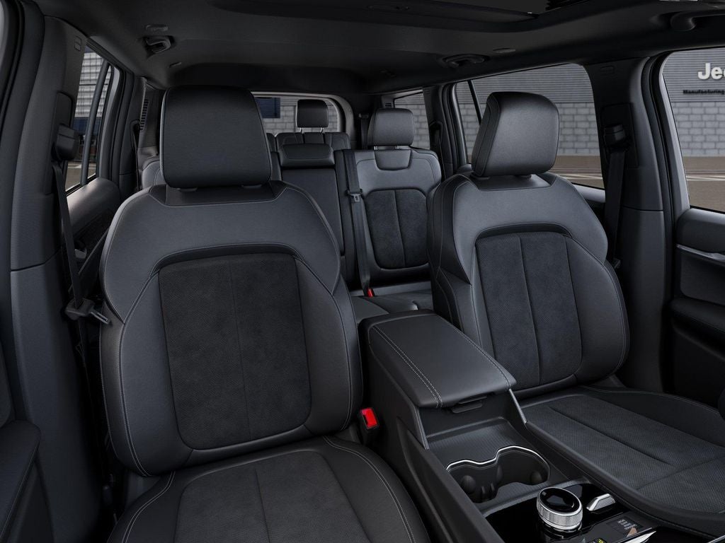 2026 Jeep Grand Cherokee GRAND CHEROKEE L LAREDO ALTITUDE 4X2
