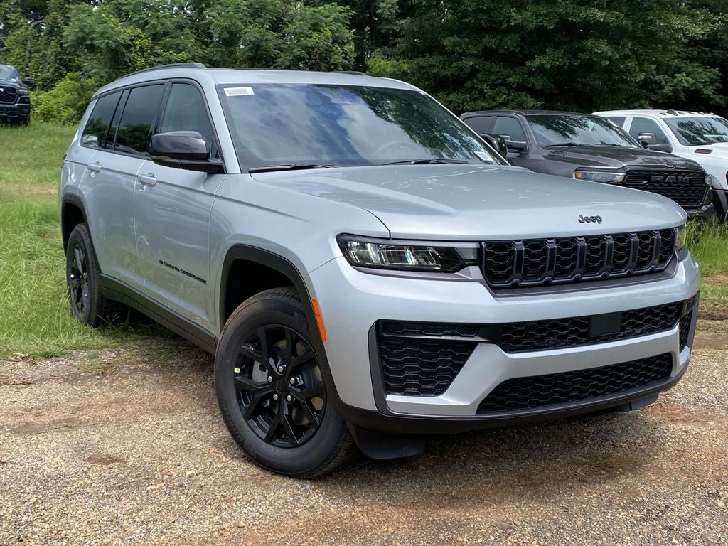 2026 Jeep Grand Cherokee GRAND CHEROKEE L LAREDO ALTITUDE 4X2