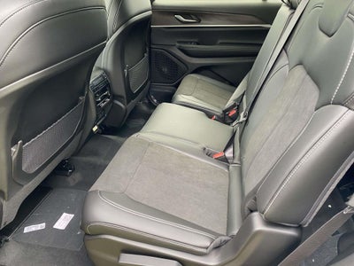 2026 Jeep Grand Cherokee GRAND CHEROKEE L LAREDO ALTITUDE 4X2