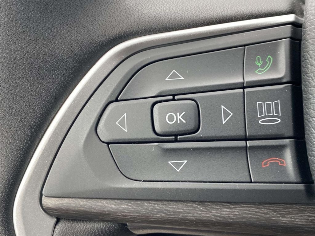 2026 Jeep Grand Cherokee GRAND CHEROKEE L LAREDO ALTITUDE 4X2