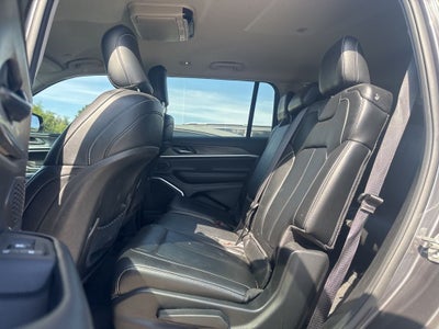 2023 Jeep Grand Cherokee L Limited 4x2