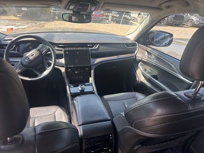 2023 Jeep Grand Cherokee L Limited 4x2