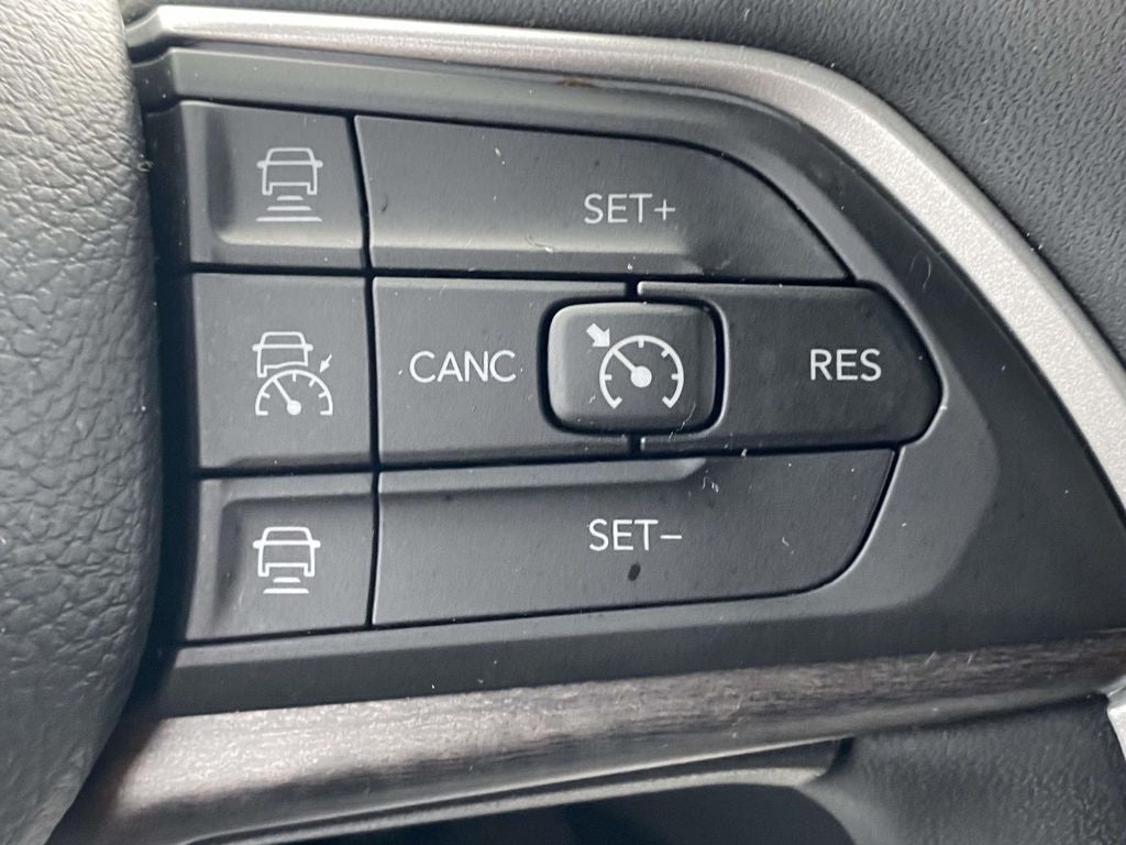 2023 Jeep Grand Cherokee L Limited 4x2