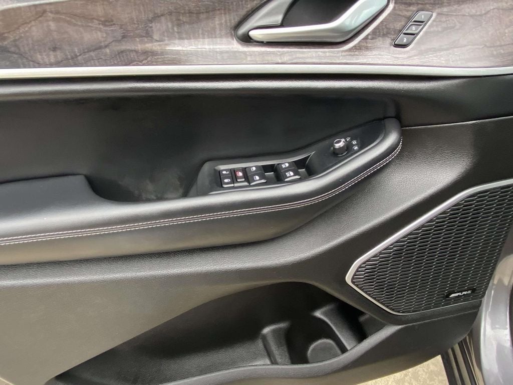2023 Jeep Grand Cherokee L Limited 4x2