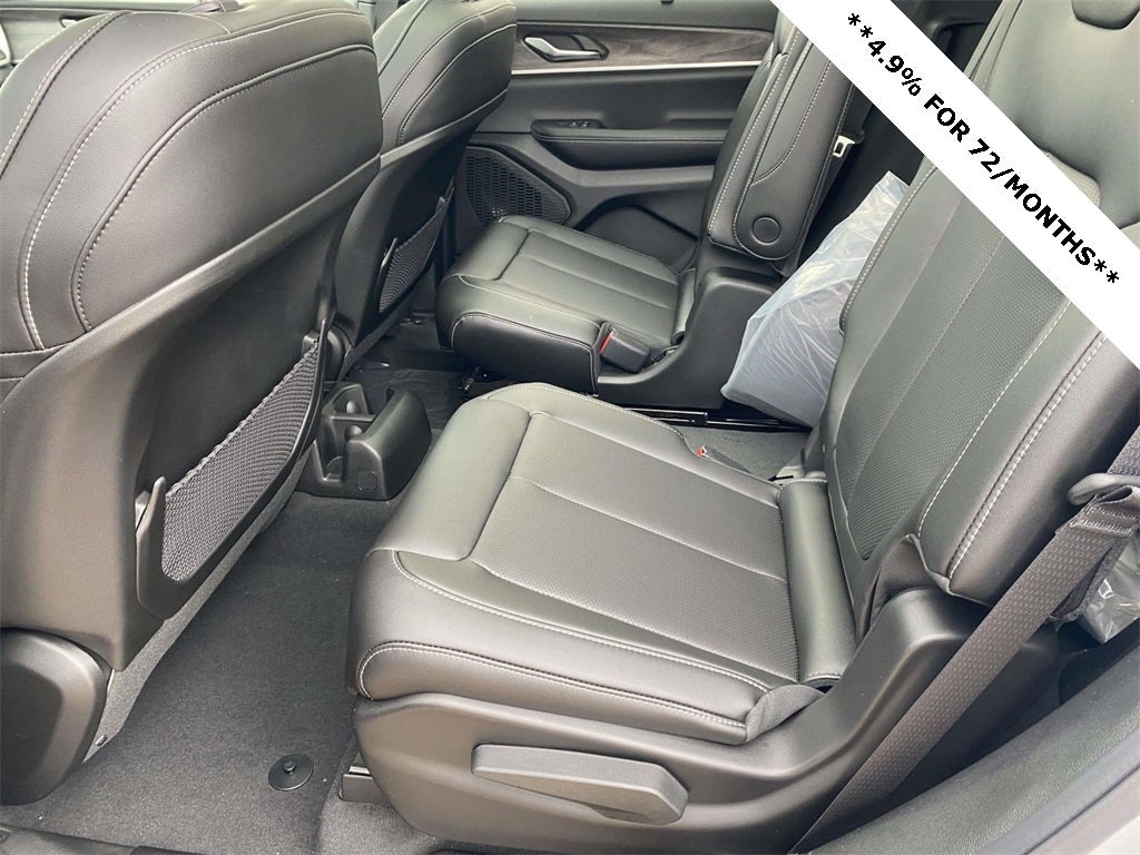 2025 Jeep Grand Cherokee GRAND CHEROKEE L LIMITED 4X2