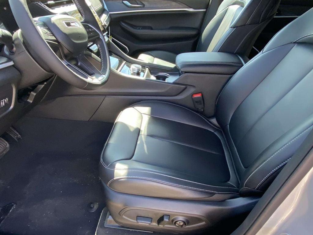 2026 Jeep Grand Cherokee GRAND CHEROKEE L LIMITED 4X2