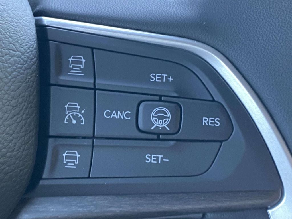 2026 Jeep Grand Cherokee GRAND CHEROKEE L LIMITED 4X2