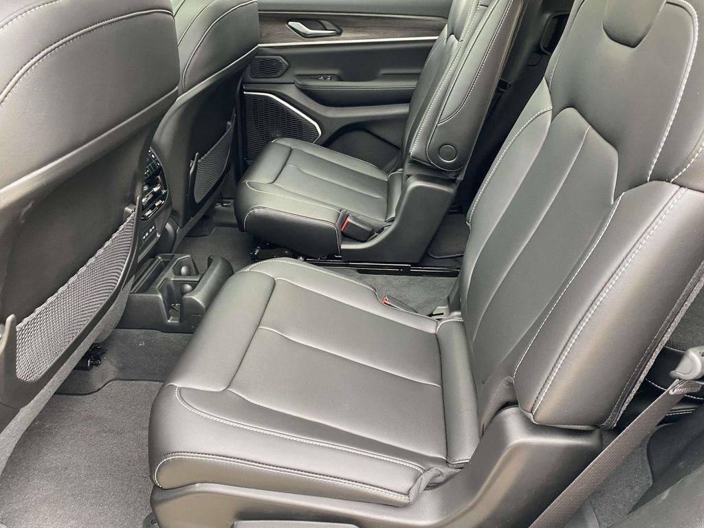 2026 Jeep Grand Cherokee GRAND CHEROKEE L LIMITED 4X2