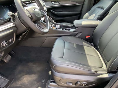 2026 Jeep Grand Cherokee GRAND CHEROKEE L LIMITED 4X2