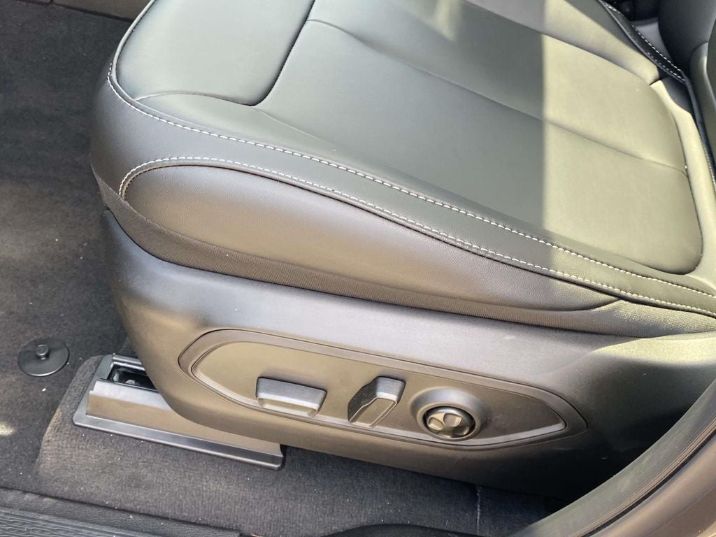 2026 Jeep Grand Cherokee GRAND CHEROKEE L LIMITED 4X2