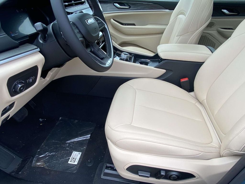 2026 Jeep Grand Cherokee GRAND CHEROKEE L LIMITED 4X2