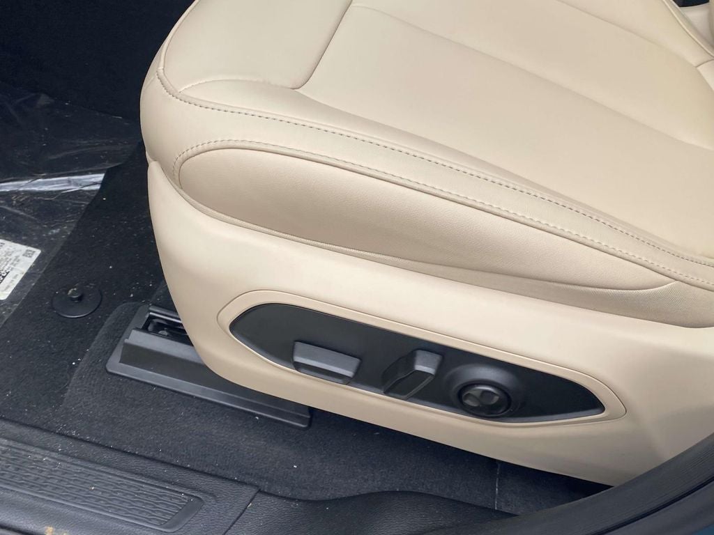 2026 Jeep Grand Cherokee GRAND CHEROKEE L LIMITED 4X2