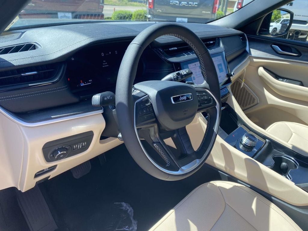 2026 Jeep Grand Cherokee GRAND CHEROKEE L LIMITED 4X2