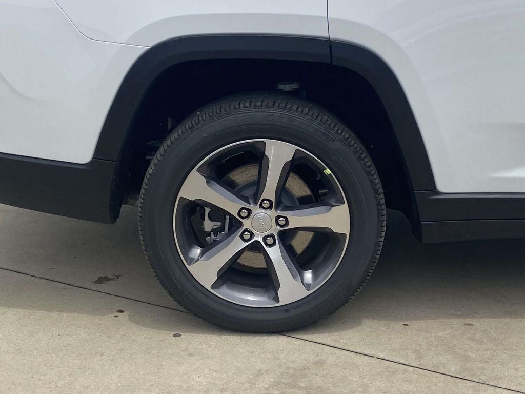 2026 Jeep Grand Cherokee GRAND CHEROKEE L LIMITED 4X2