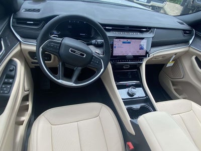2026 Jeep Grand Cherokee GRAND CHEROKEE L LIMITED 4X2