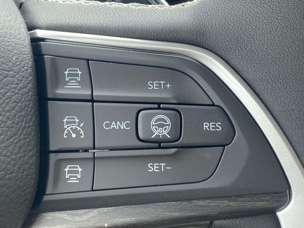 2026 Jeep Grand Cherokee GRAND CHEROKEE L LIMITED 4X2