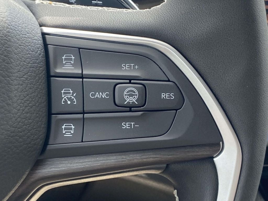 2026 Jeep Grand Cherokee GRAND CHEROKEE L LIMITED 4X4