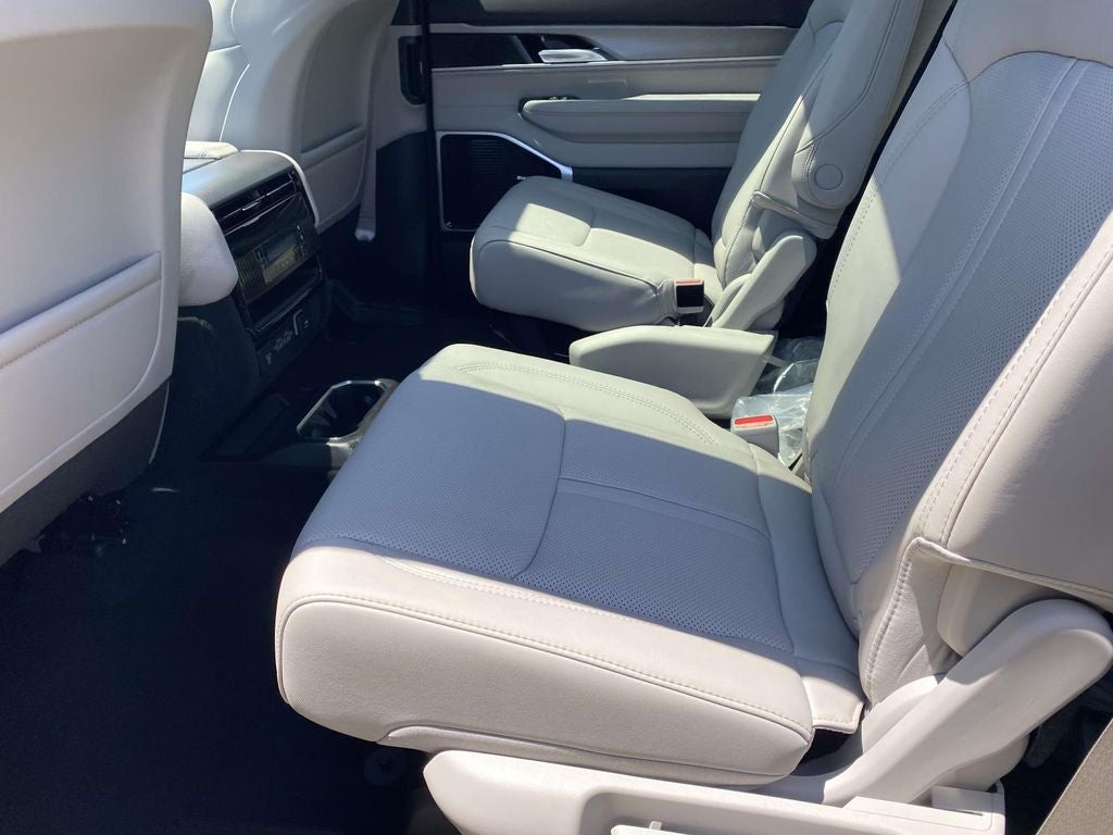 2026 Jeep Grand Wagoneer GRAND WAGONEER L LIMITED ALTITUDE 4X4