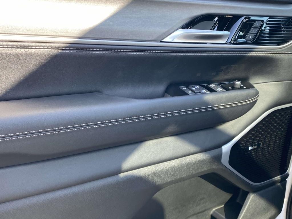 2026 Jeep Grand Wagoneer GRAND WAGONEER L LIMITED ALTITUDE 4X4