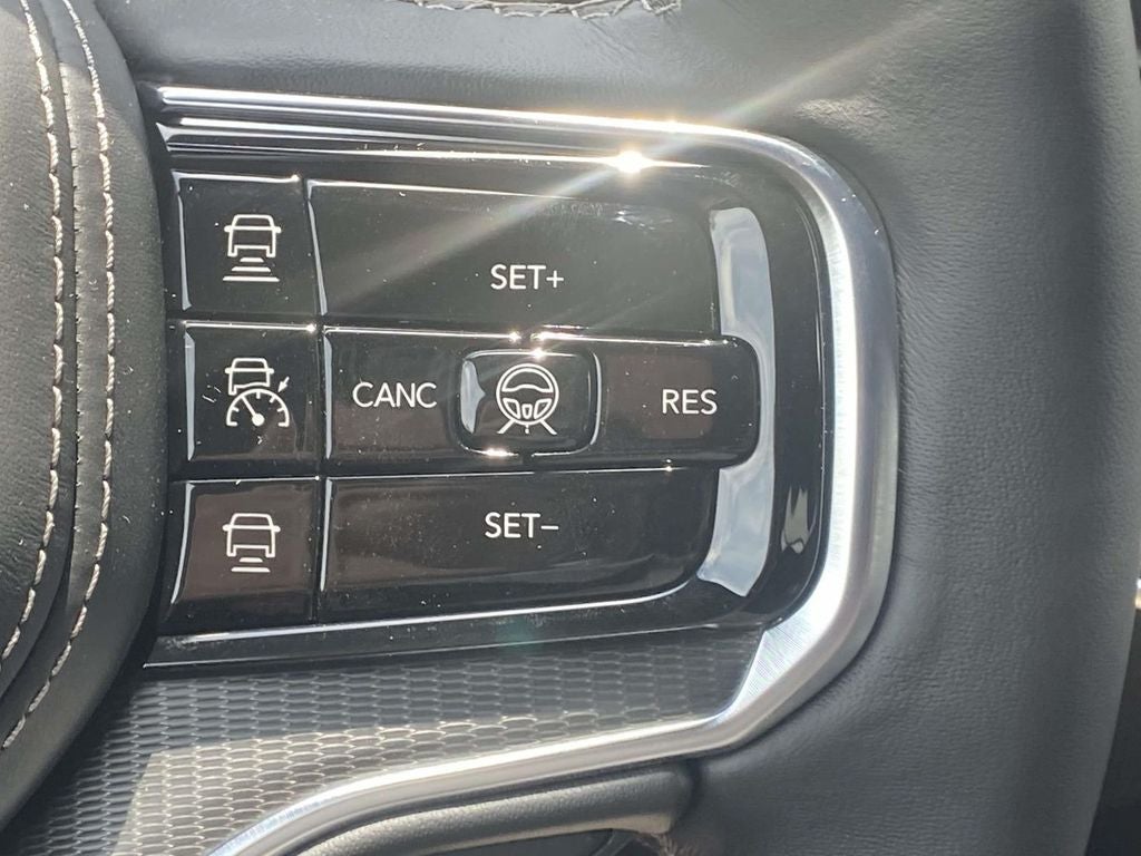 2026 Jeep Grand Wagoneer GRAND WAGONEER SUMMIT OBSIDIAN 4X4