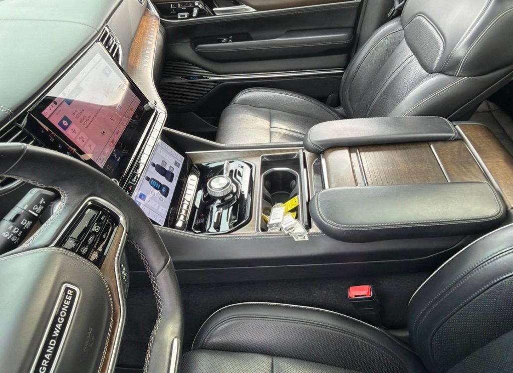 2022 Jeep Grand Wagoneer Series II