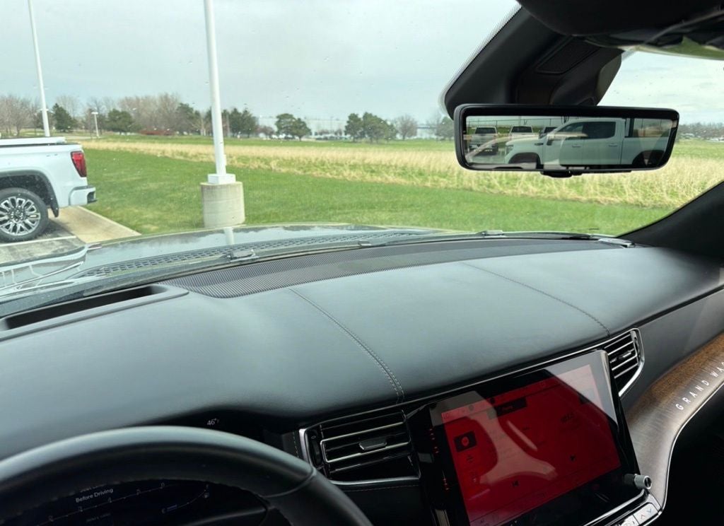 2022 Jeep Grand Wagoneer Series II