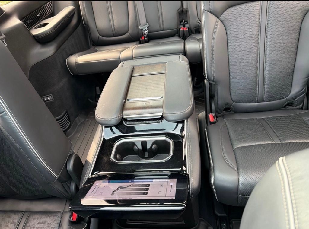 2022 Jeep Grand Wagoneer Series II